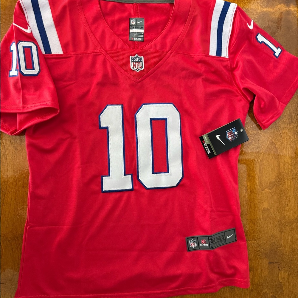 Drake Maye New England Patriots jersey Women’s Large